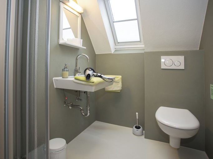 Room 2, Am S Dhang Apartment 28 Cozy Holiday Home in Winterberg With Panoramic View, Hochsauerlandkreis