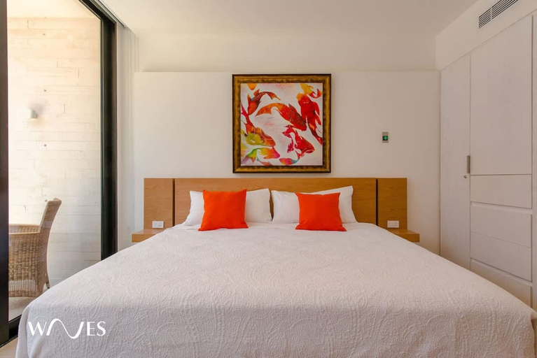 Room 3, 2 Br Steps Away From the Beach Heated Pool, Cozumel