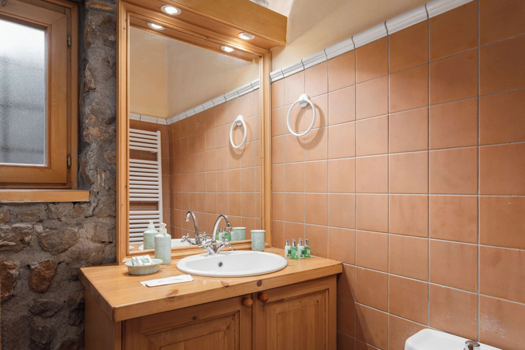 Bathroom 2, Villa Margarita Arachova, Central Greece