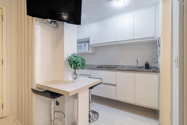 Room 4, Av0709 in S o Paulo, São Paulo