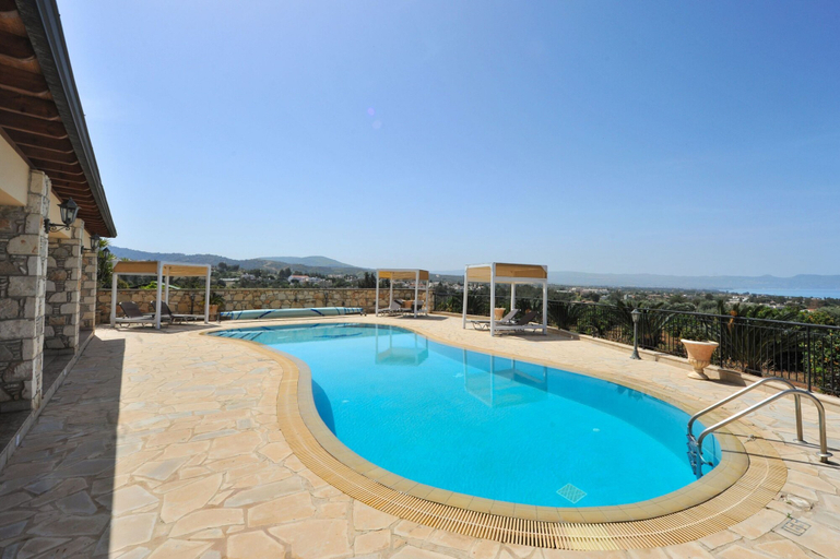Room 4, Sunset View Villa in Argaka