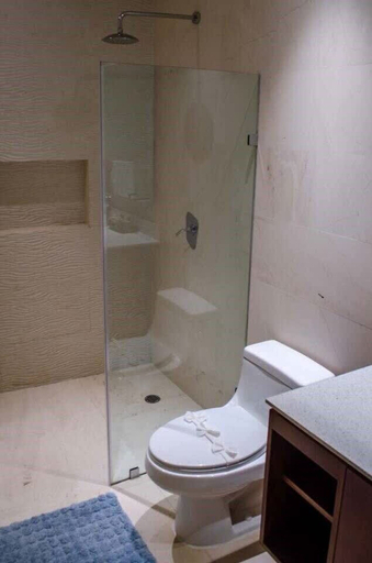 Room 5, 1 Br Steps From the Beach Roof w Ocean View, Cozumel