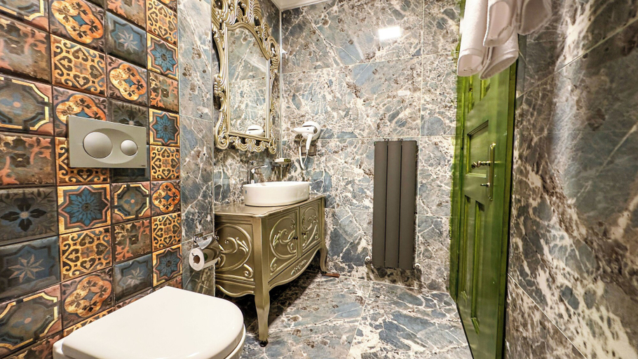 Bathroom 5, Emerald Mansion Hotel – Special Class, Fatih