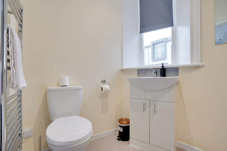 Bathroom 3, Homesly Guest Rooms - Self Checkin, Northumberland