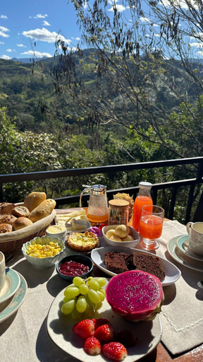 Food & Drinks 2, MONTE MAUA - Chales privativos com cafe da manha servido no quarto, Resende