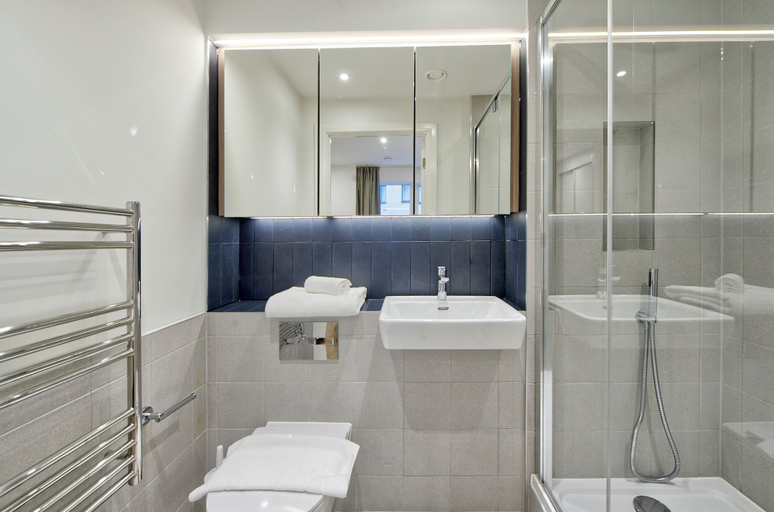 Bathroom 3, Colindale Avenue, London