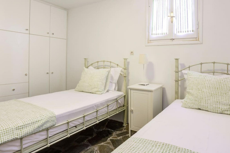 Room 2, Ballos for 6 in Exomvourgo, South Aegean