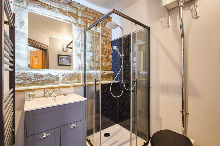 Room 4, Host Stay The Churchside Well, North Yorkshire