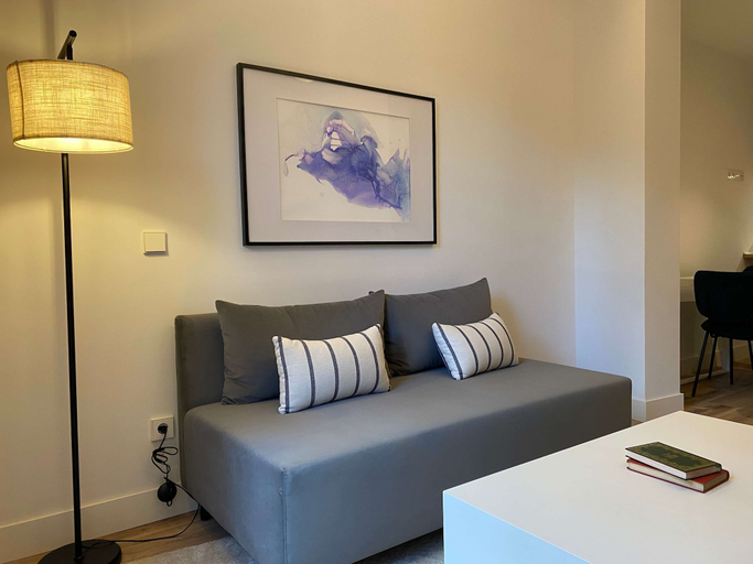 Room 4, w Majestic 2BR at Palacio Real, Madrid
