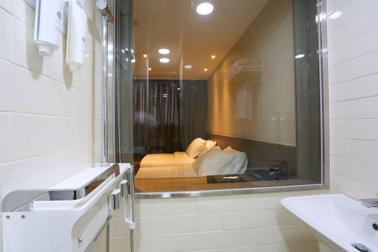 Bathroom, Grandmillions Hotel, Seogwipo