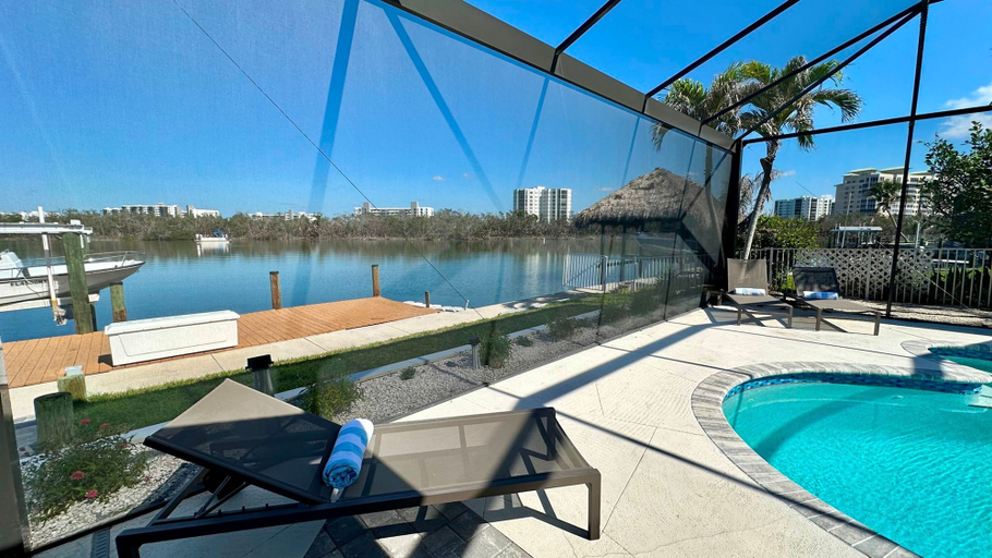 Room 3, Lagoon Getaway in Fort Myers Beach, Lee