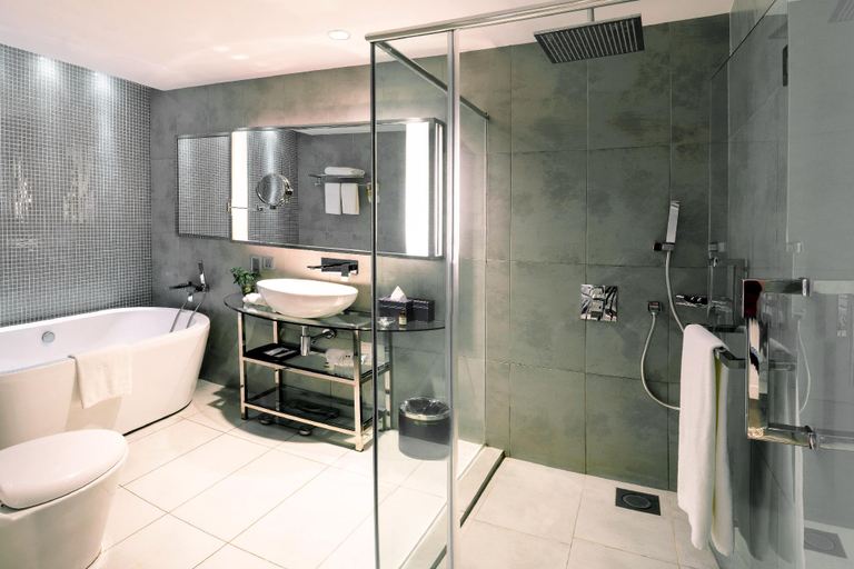 Bathroom 4