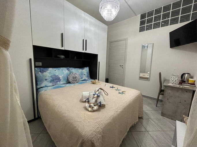 Others 4, B&B Via del Sole, Vibo Valentia