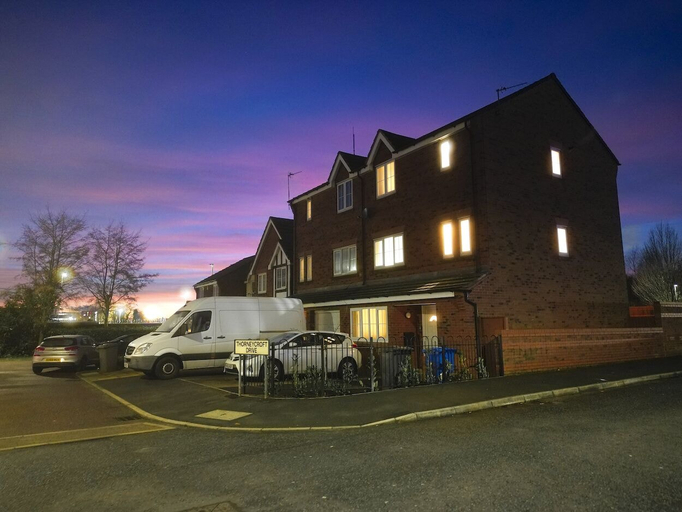Exterior & Views 2, Warrington Suites by Relax Stays, Warrington