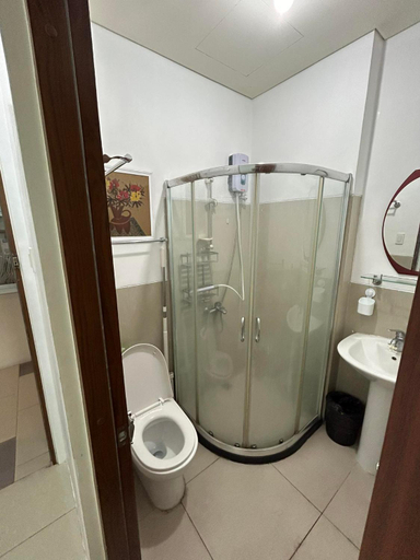 Bathroom 2, The Beacon Makati - Junrixster, Makati City