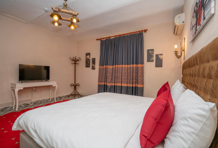 Bedroom 2, Laden Palas Hotel, Adalar