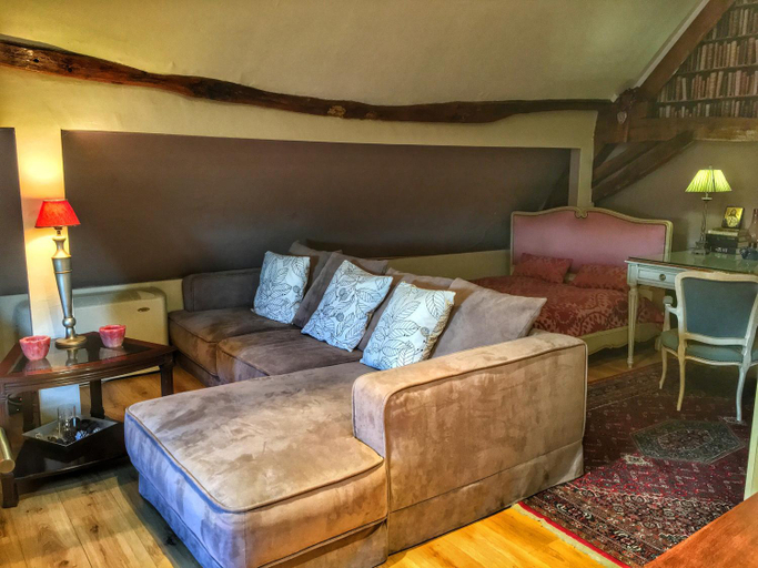 Bedroom 9