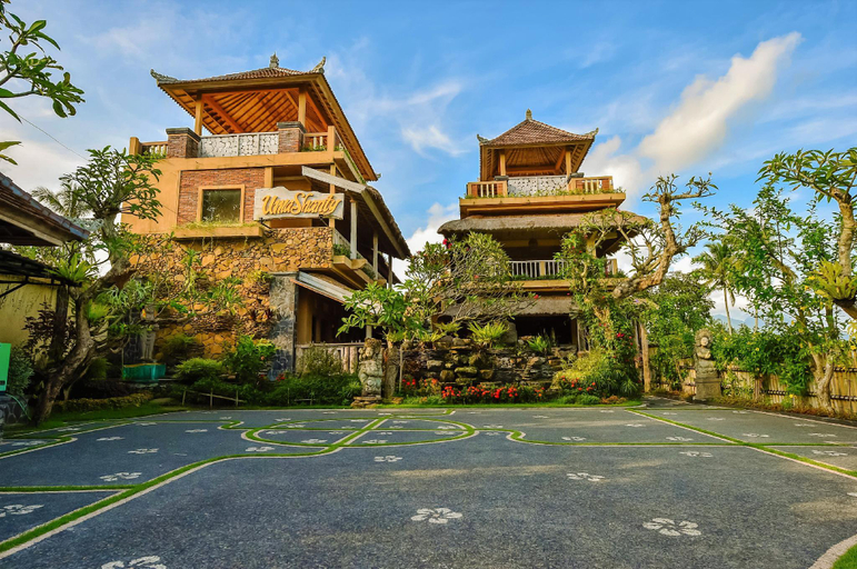 Exterior 11