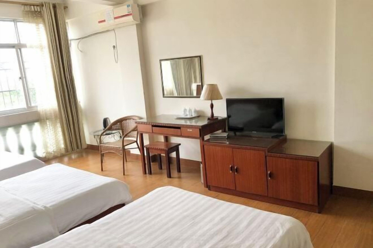 Bedroom 5, Riyuehe Hostel, Beihai