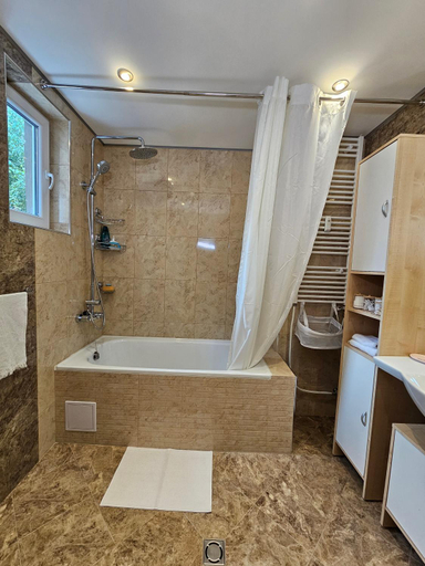 Bathroom 4, Alex Place-Central Sofia, Stolichna