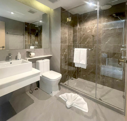 Bathroom 3