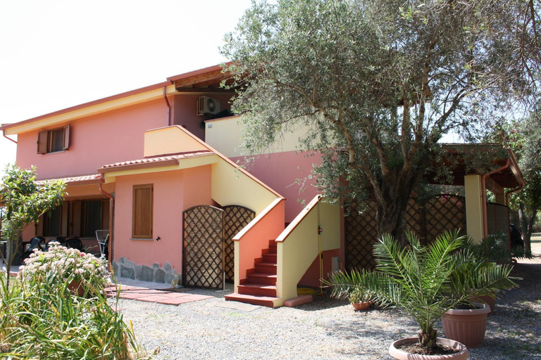 Others 4, Casa L' Antico Ulivo, Carbonia-Iglesias