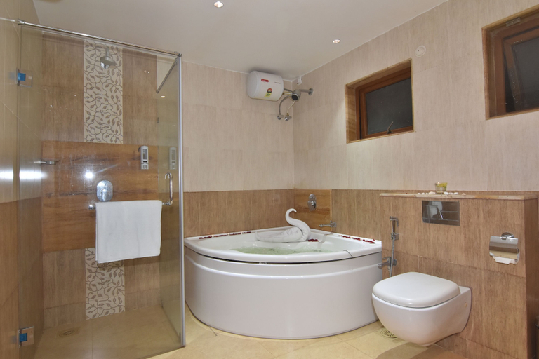 Bathroom 3, Beach Paradise Miramar Goa, North Goa