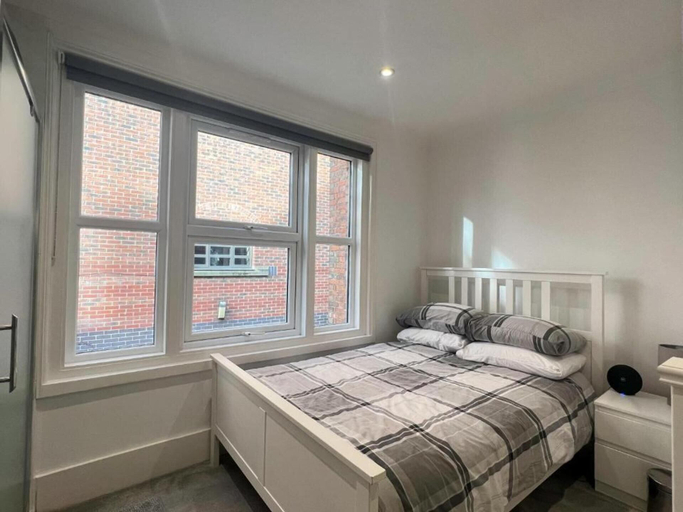 Room 4, Spacious1br-6guests-walktoshops-fastwifi, Kent