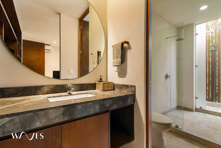 Room 5, 2 Br PH w Private Pool in Luxury Gated Community, Cozumel