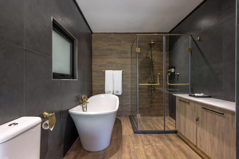 Bathroom 4, Pax Manor Muthaiga, Westlands