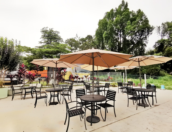 Food & Drinks 4, Pangkor Bus Resort by BESLA, Manjung