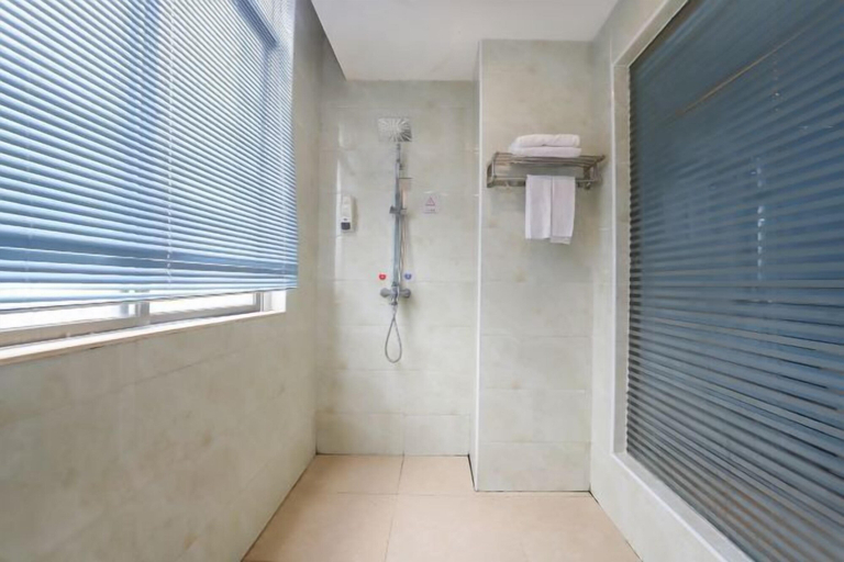 Bathroom 3, Dongguan Tian Boutique Hotel, Dongguan