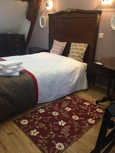 Bedroom 8