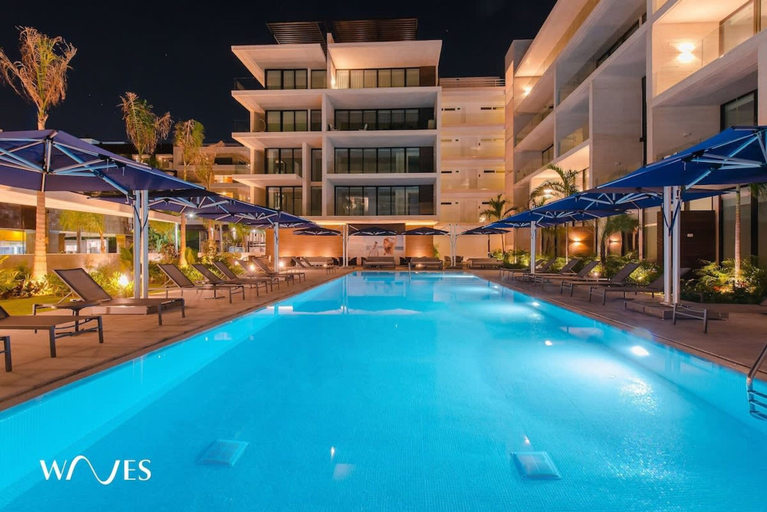 Room 5, 2 Br Steps Away From the Beach Heated Pool, Cozumel
