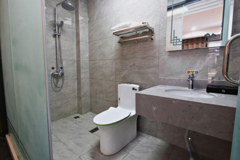 Bathroom 3, Zichen Express Hotel (Santajizhen People's Government Branch), Fuyang