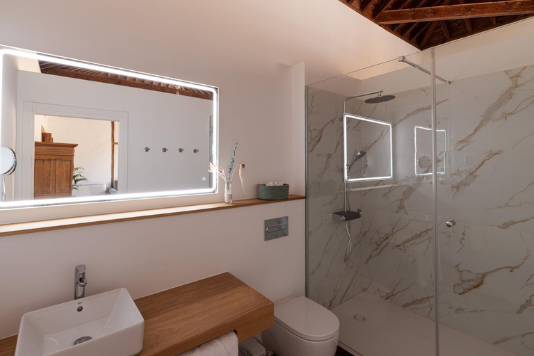 Bathroom 3, Hotel Emblemático La Casa De La Camelia, Santa Cruz de Tenerife