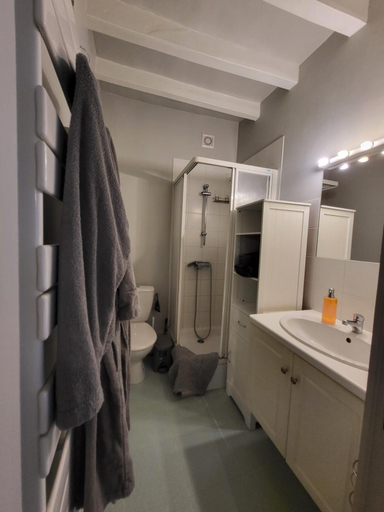Bathroom 3, La Maison du Chateau, Indre-et-Loire