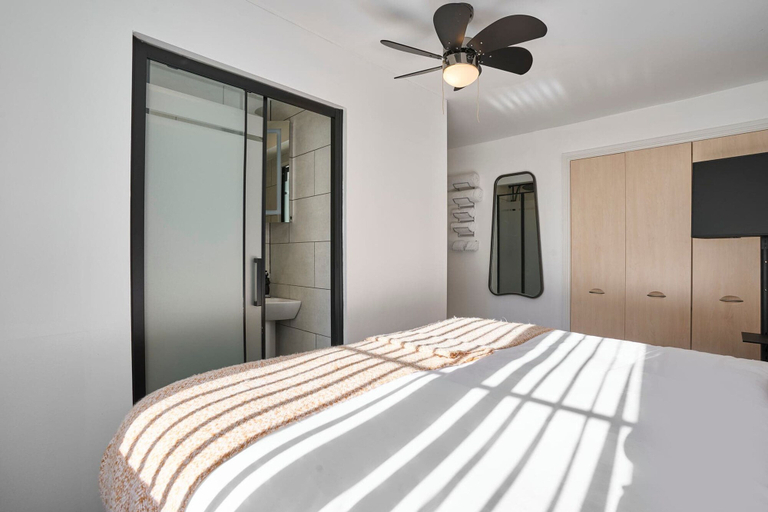 Room 5, Host Stay Snowdrop Crescent II, Cornwall