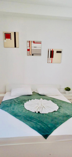 Others 5, CAZAN HOUSE, Municipiul Bucuresti