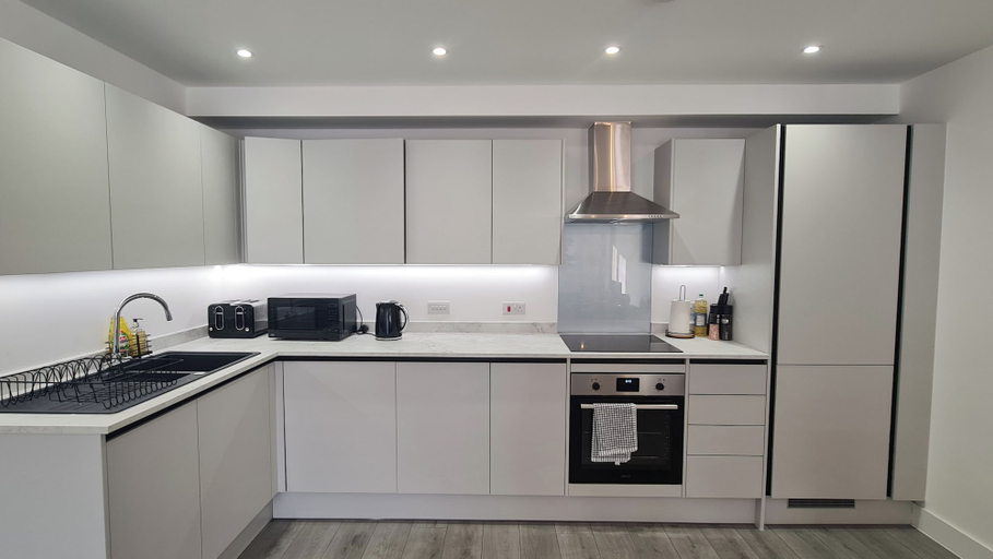 Private kitchen 3, Modern City Apartment, Hertfordshire