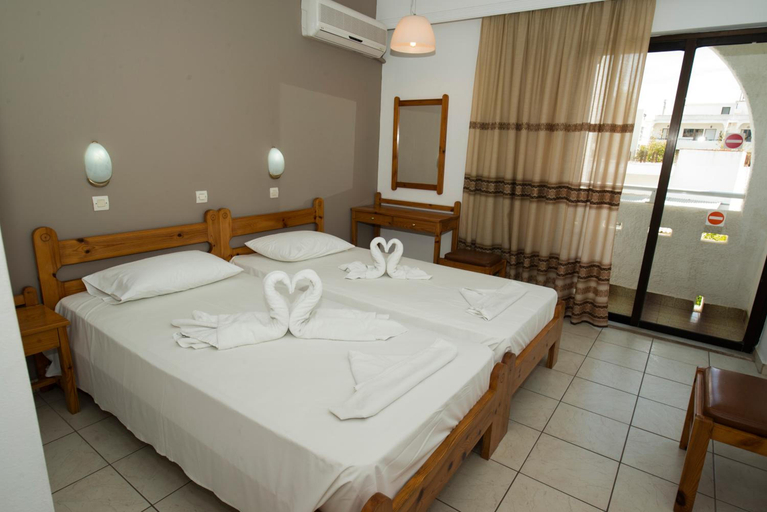 Bedroom 3, International, South Aegean