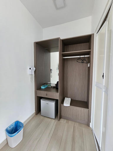 Bathroom 4