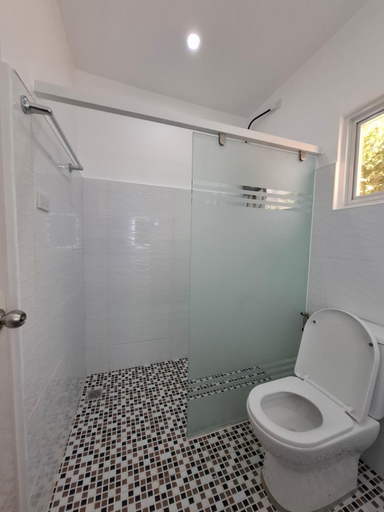 Bathroom 3, The Kubo Gardens, San Juan