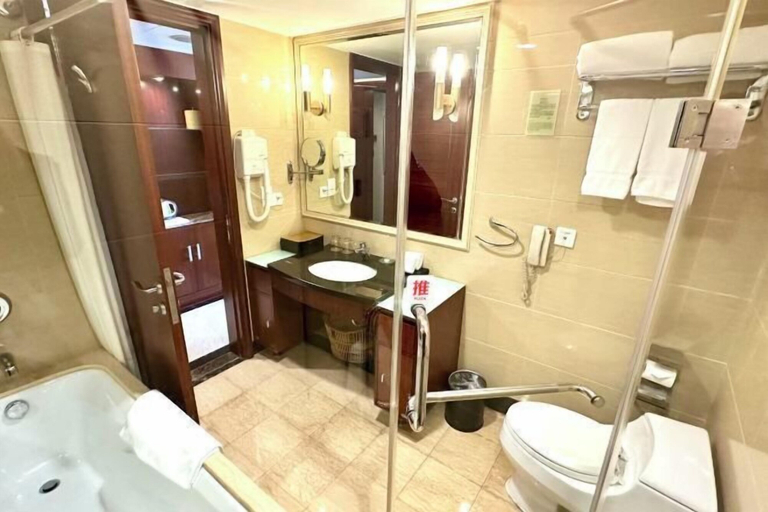 Bathroom 4, Hotel de Royce, Shaoguan
