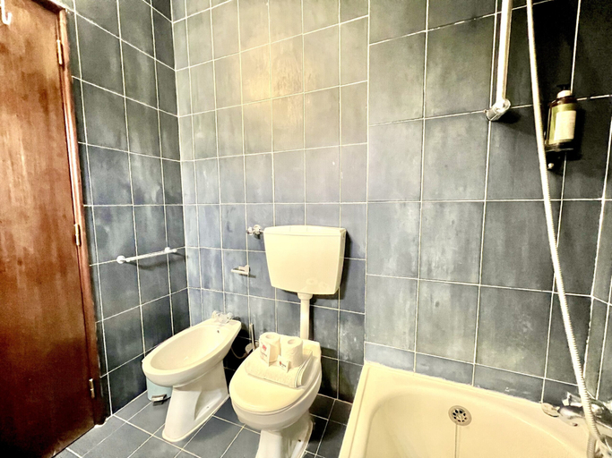 Bathroom 4, Lagos Ocean BAY With Pool by Homing, Lagos