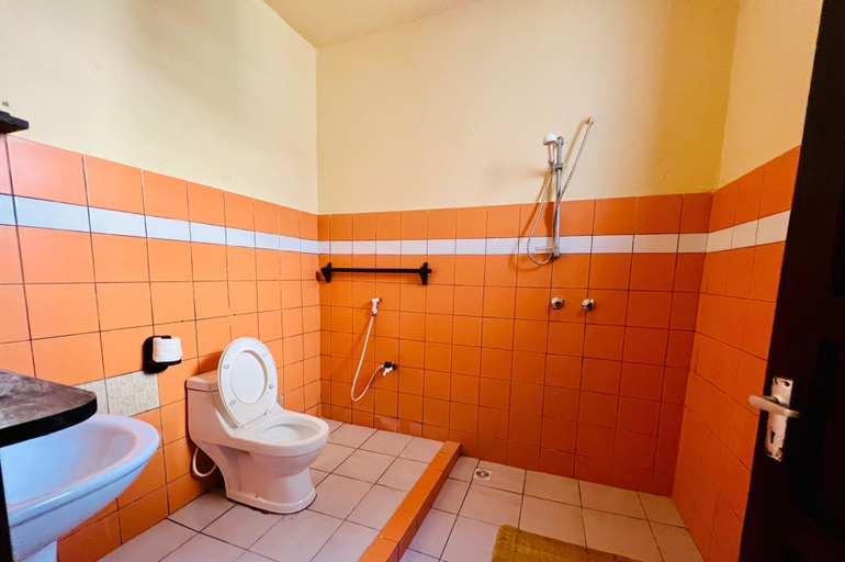 Bathroom 4, Diani Beach 5 Bedroom Dream House, Msambweni