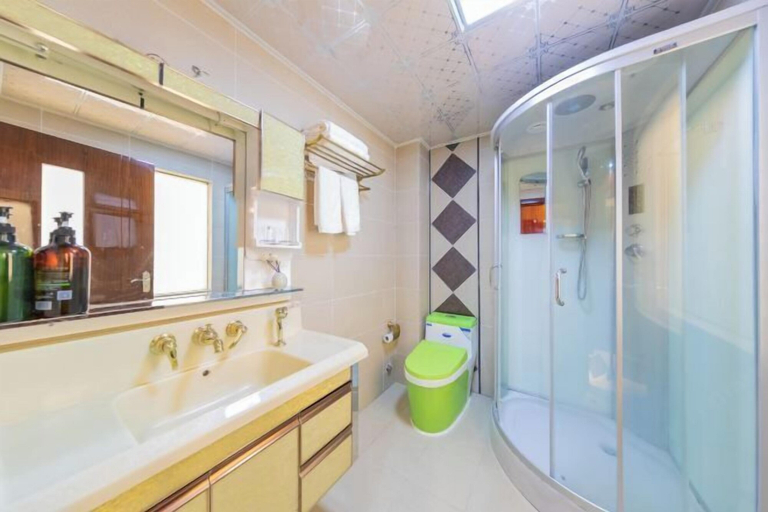 Bathroom 3, Tianbo Lake Hotel, Shennongjia