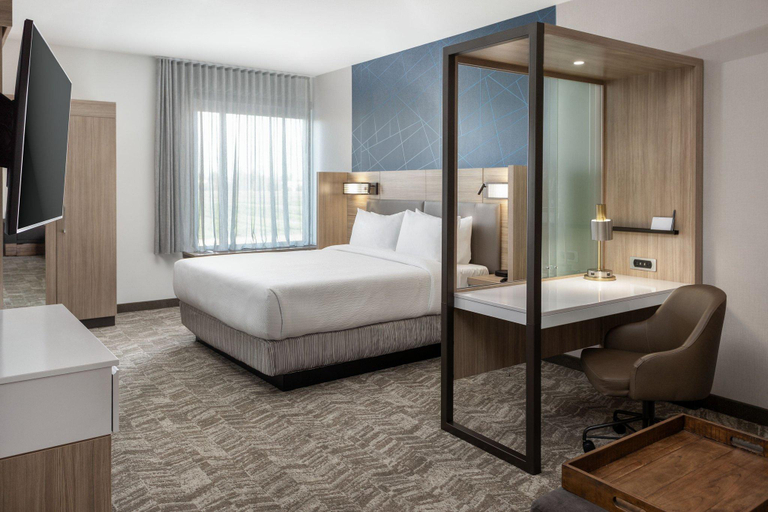 Bedroom 18