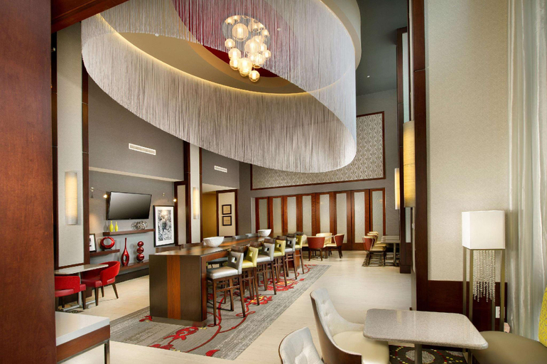 Food & Drinks 5, Hampton Inn & Suites Chattanooga/Hamilton Place, Hamilton