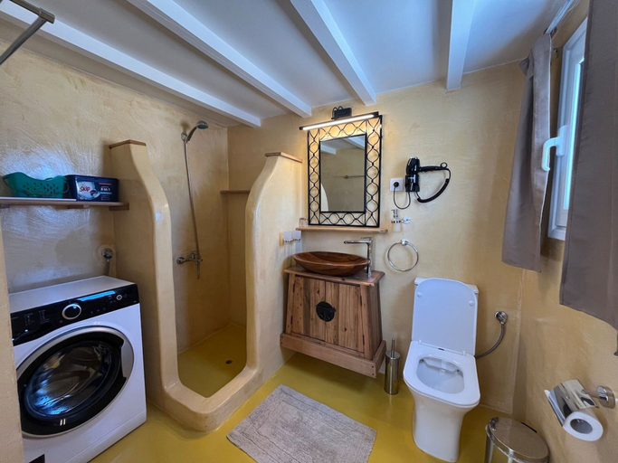 Bathroom, Stephany s Skyline Studio, South Aegean